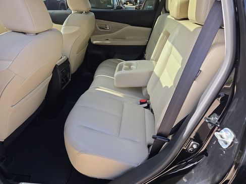 Used 2023 Nissan Murano SL w/ SL Moonroof Package FWD image 14