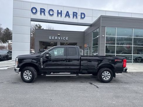 Certified 2024 Ford F350 XLT w/ FX4 Off-Road Package image 2