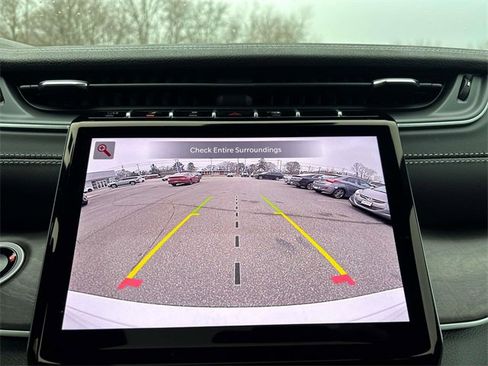 New 2025 Jeep Grand Cherokee Limited w/ Black Appearance Package image 13