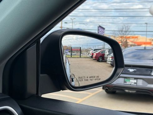 Used 2019 Toyota Highlander XLE image 42