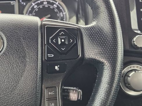 Used 2023 Toyota 4Runner TRD Off-Road Premium w/ Moonroof Package AWD/4WD image 28