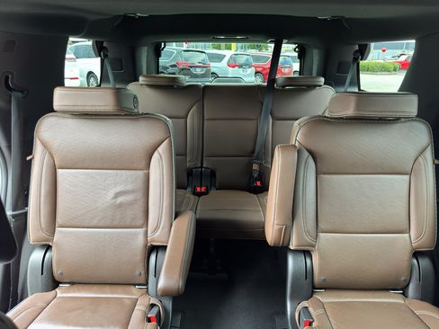 Used 2021 Chevrolet Tahoe High Country AWD/4WD image 22