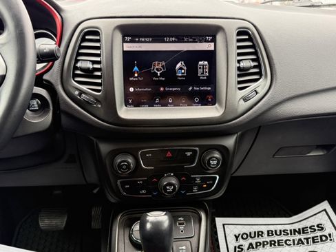 Used 2018 Jeep Compass Trailhawk w/ Navigation Group image 13