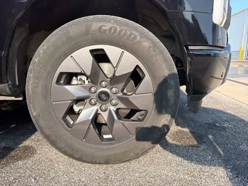 Used 2024 Ford F150 Lightning Flash AWD/4WD image 9