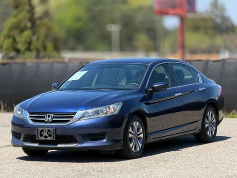 Used 2015 Honda Accord LX image 6