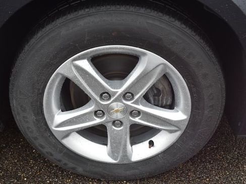 Used 2023 Chevrolet Malibu LT image 41