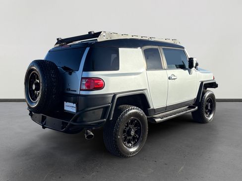 Used 2007 Toyota FJ Cruiser 4WD image 5