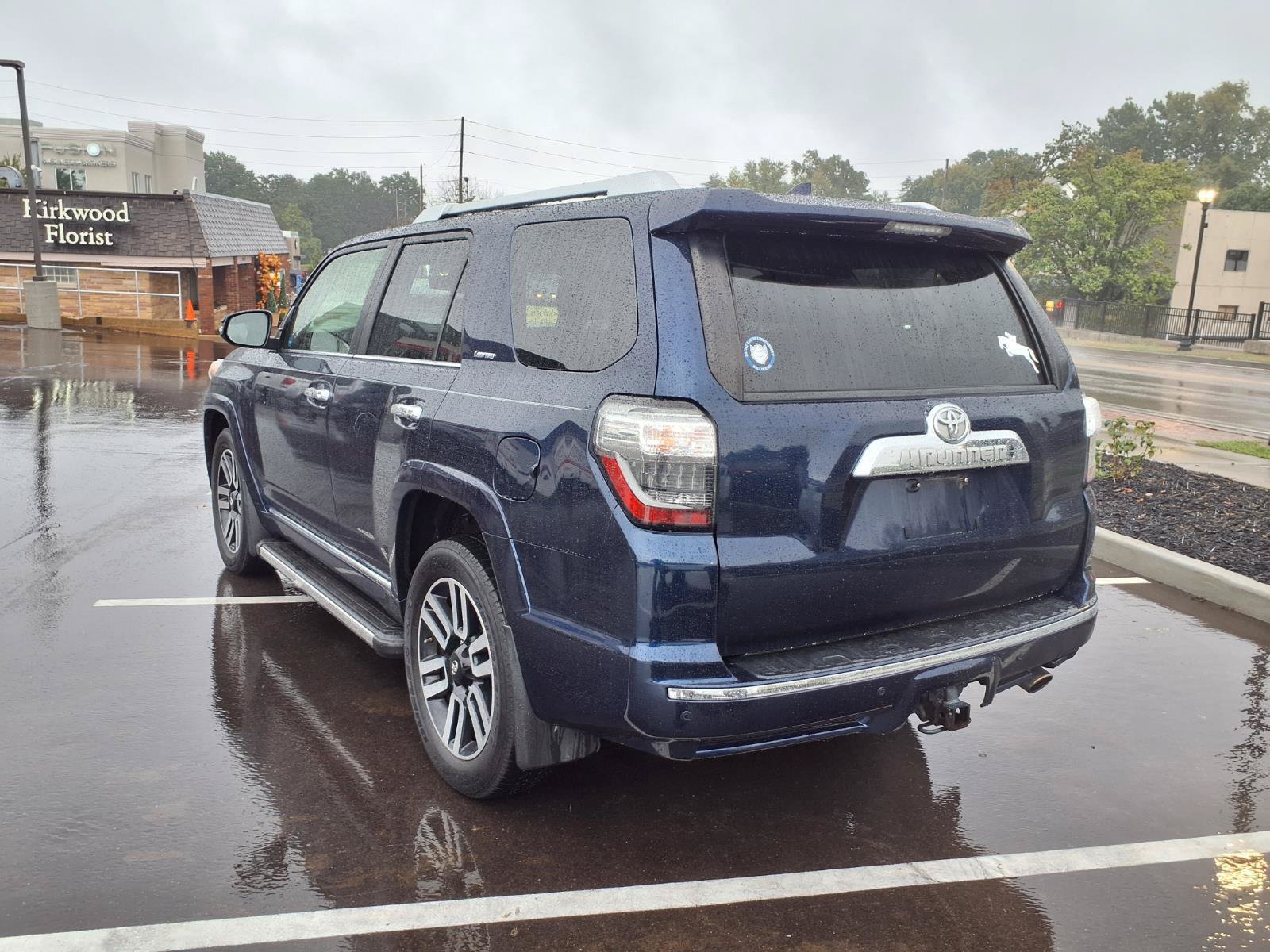 Used 2018 Toyota 4Runner Limited w/ Convenience Package AWD/4WD image 26