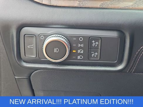 Used 2021 Ford Explorer Platinum w/ Equipment Group 601A AWD/4WD image 30