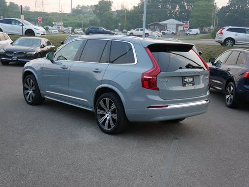 Used 2025 Volvo XC90 T8 Plus w/ Protection Package Premier AWD/4WD image 5
