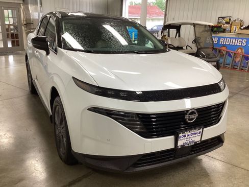 Used 2025 Nissan Murano SL AWD/4WD image 8
