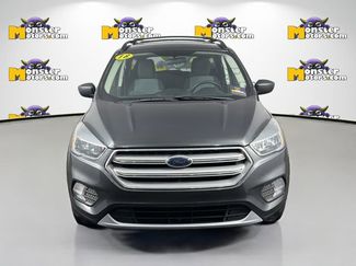 Used 2018 Ford Escape SE FWD video 2