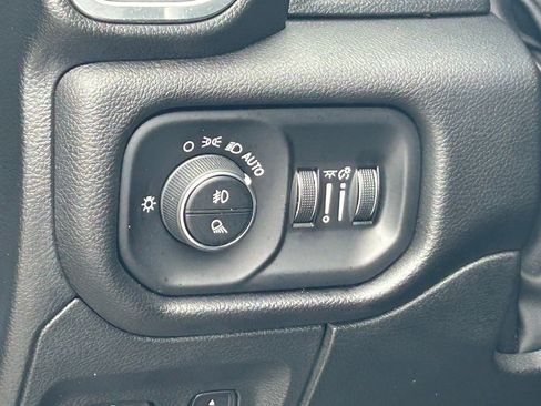 Used 2023 RAM 1500 Laramie RWD image 38