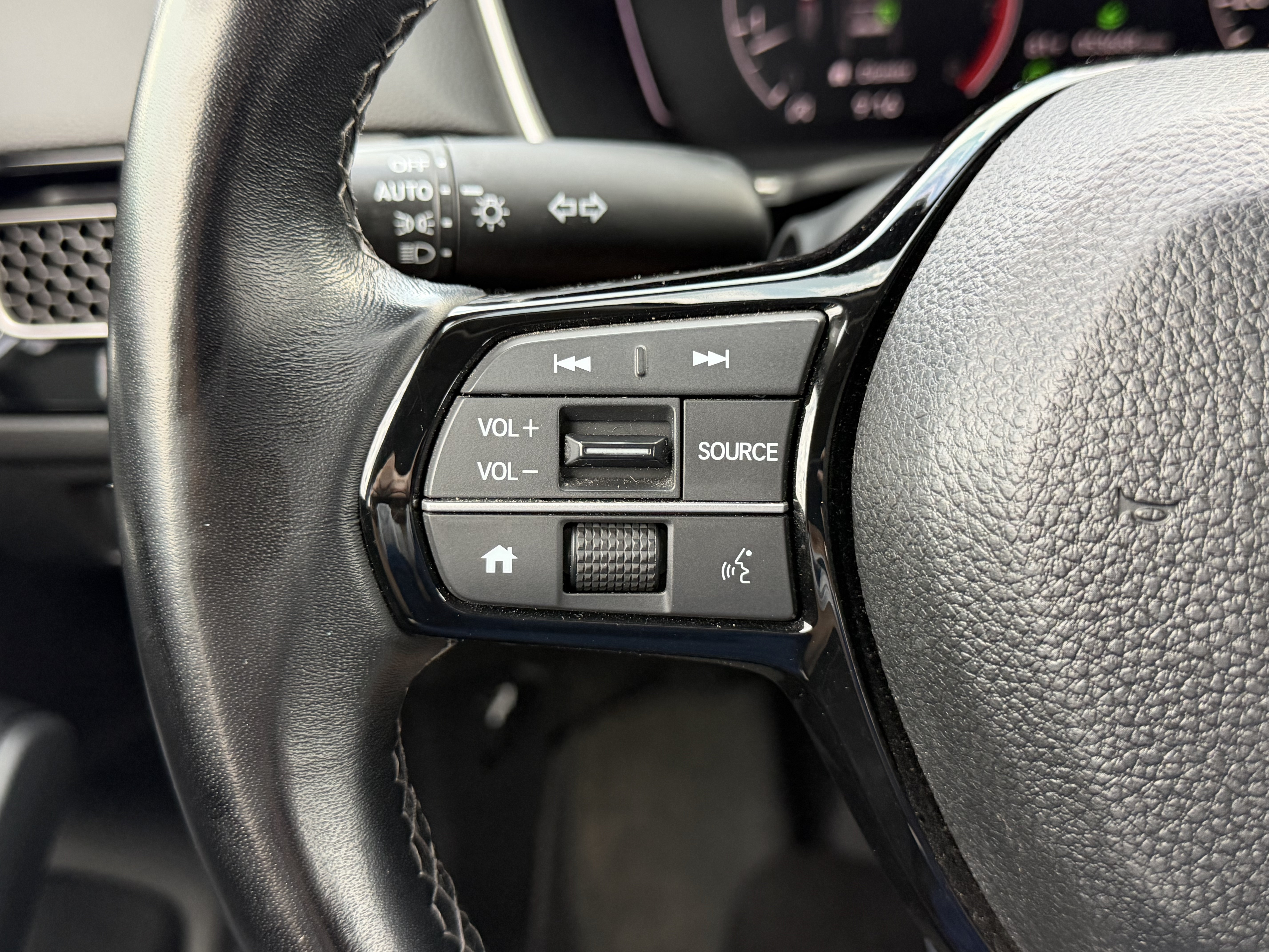 Used 2024 Honda Civic EX-L image 26