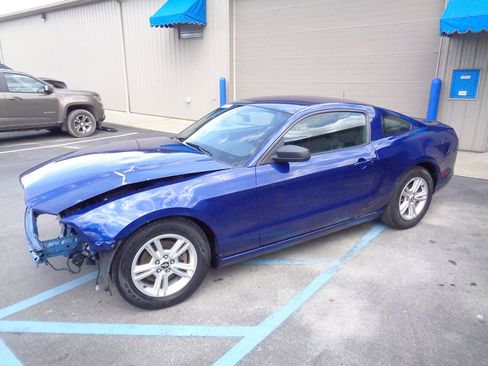 Used 2014 Ford Mustang Coupe image 1