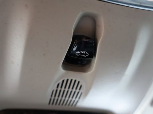 Used 2021 Volvo V60 T5 Cross Country w/ Climate Package image 23