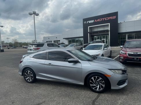 Used 2016 Honda Civic LX-P image 1