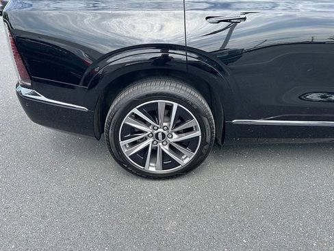 Certified 2026 Cadillac Vistiq Sport w/ LPO, Floor Liner Package AWD/4WD image 34