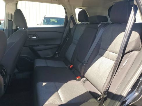 Used 2025 Nissan Rogue SV FWD image 15