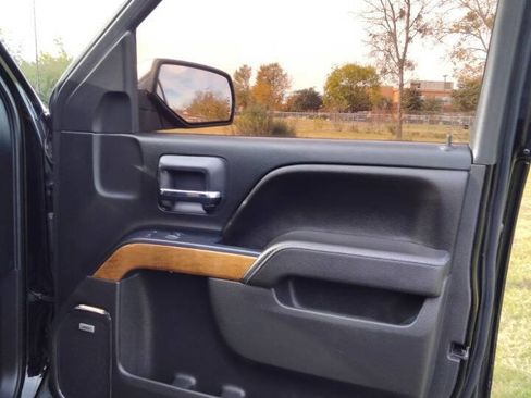 Used 2017 Chevrolet Silverado 1500 LTZ w/ LTZ Plus Package RWD image 19