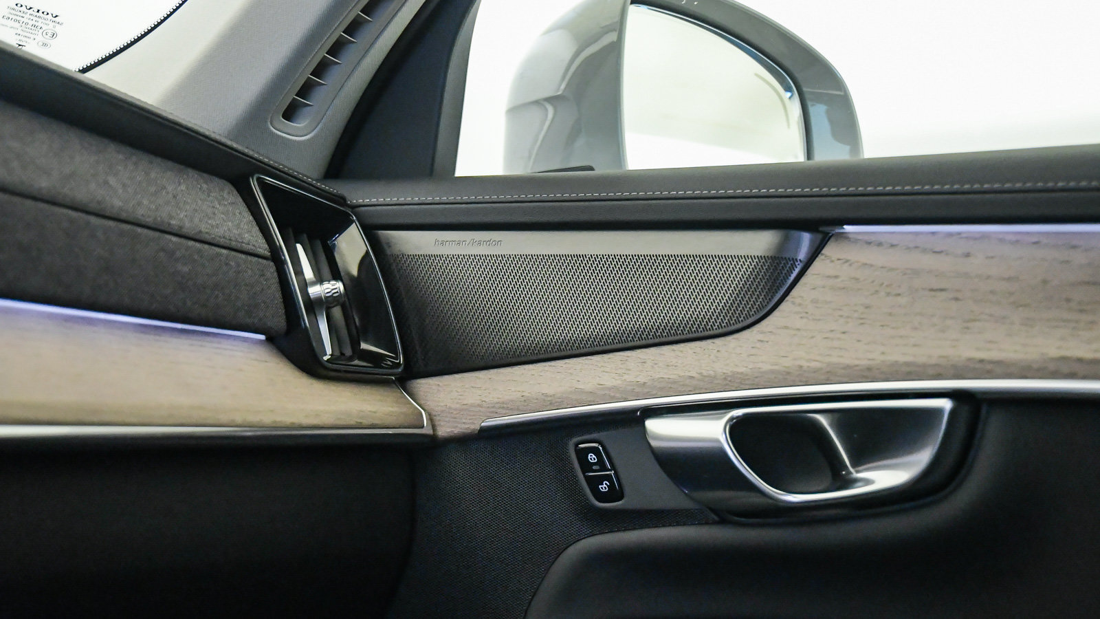 Certified 2026 Volvo XC90 B6 Plus AWD/4WD image 23
