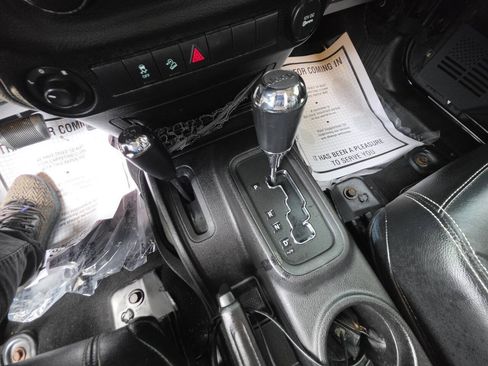 Used 2013 Jeep Wrangler Unlimited Sport AWD/4WD image 20