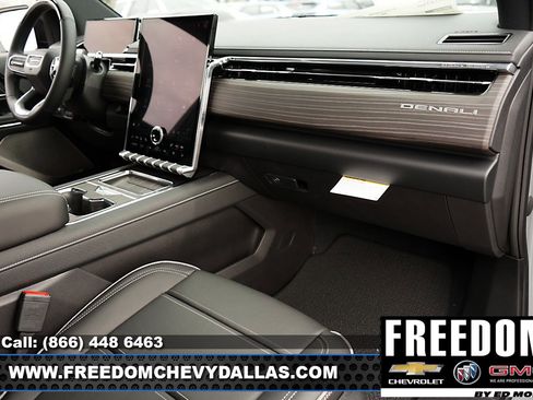 New 2025 GMC Sierra EV Denali image 12