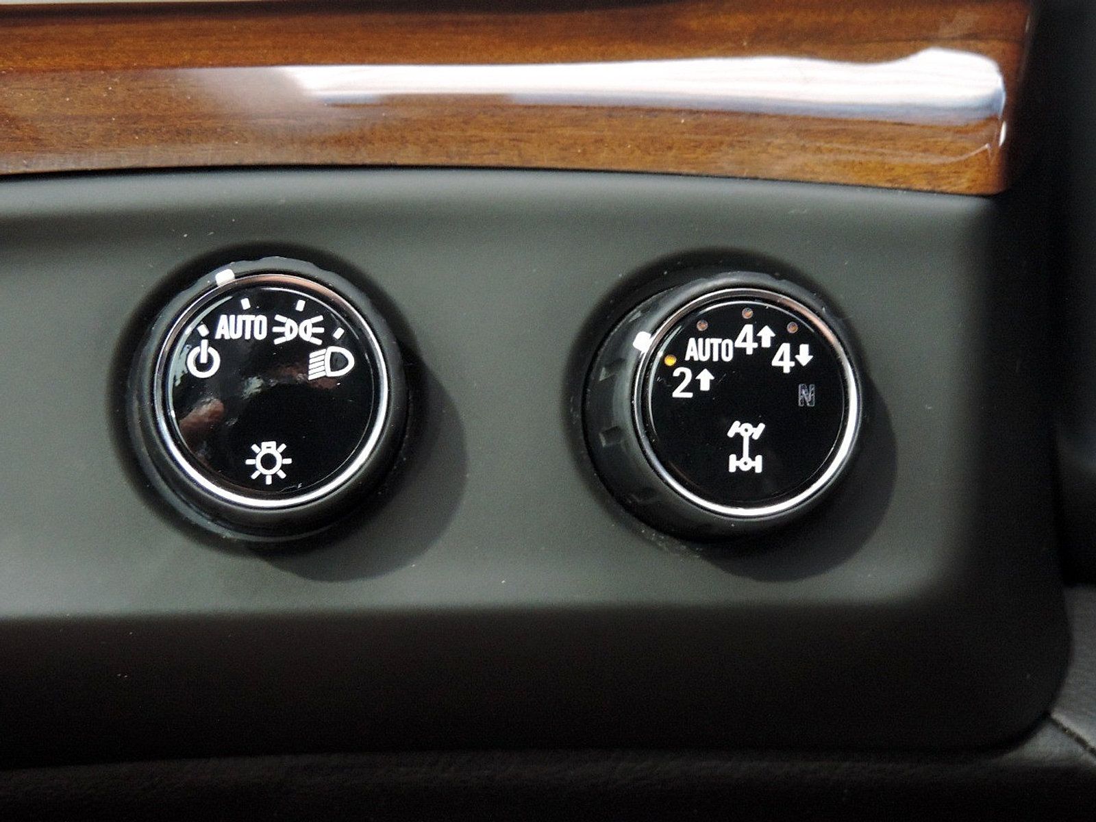 Used 2020 Cadillac Escalade Premium Luxury AWD/4WD image 25