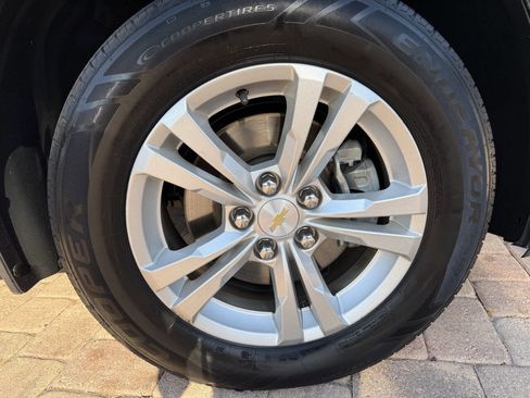 Used 2015 Chevrolet Equinox LS image 3