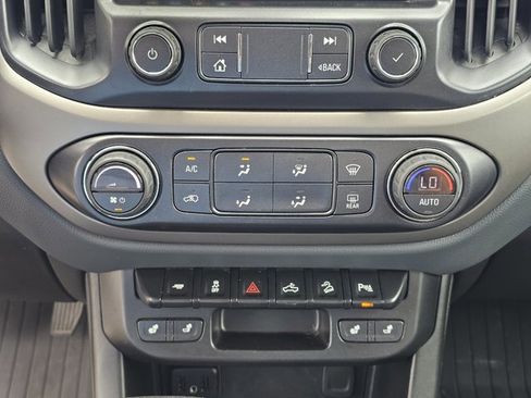 Used 2021 Chevrolet Colorado Z71 w/ Z71 Midnight Edition AWD/4WD image 25