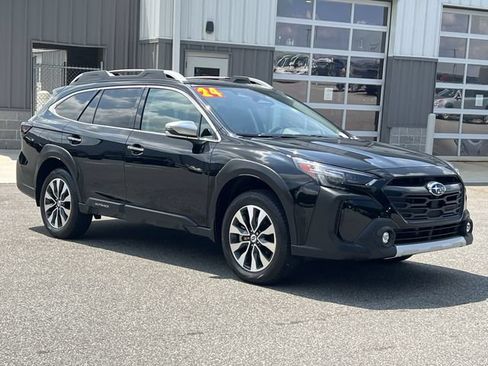 Used 2024 Subaru Outback Touring XT w/ Popular Package #2 AWD/4WD image 16