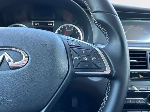 Used 2017 INFINITI QX30 Premium w/ Navigation Package image 27