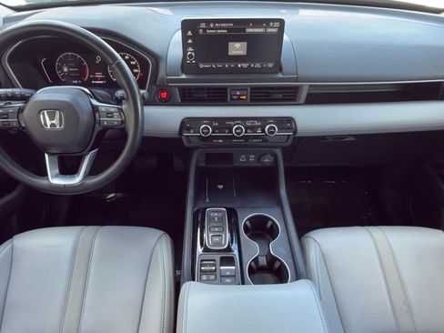 Used 2024 Honda Pilot Touring image 20