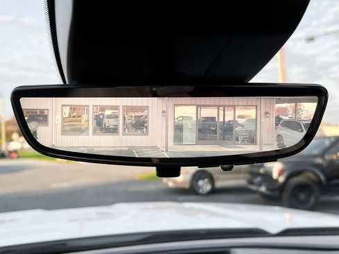 Used 2024 GMC Sierra 2500 Denali Ultimate image 9