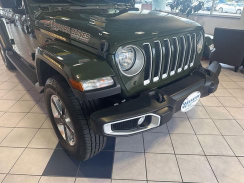 Used 2021 Jeep Wrangler Unlimited Sahara w/ Uconnect 4C Nav & Sound Group image 5