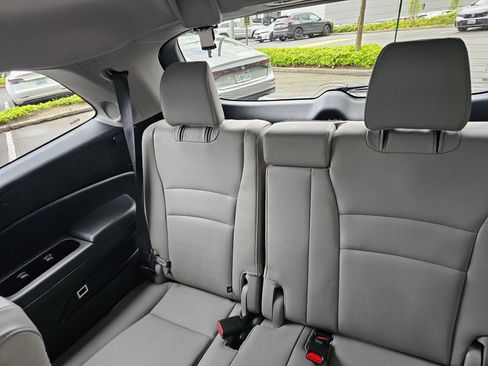 Used 2022 Honda Pilot Touring image 22