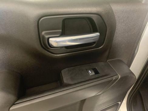 Used 2021 Chevrolet Silverado 1500 Custom image 30