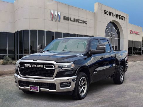 Used 2025 RAM 1500 Lone Star AWD/4WD image 2