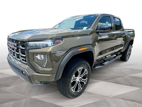 Used 2023 GMC Canyon AT4 w/ AT4 Premium Package AWD/4WD image 4