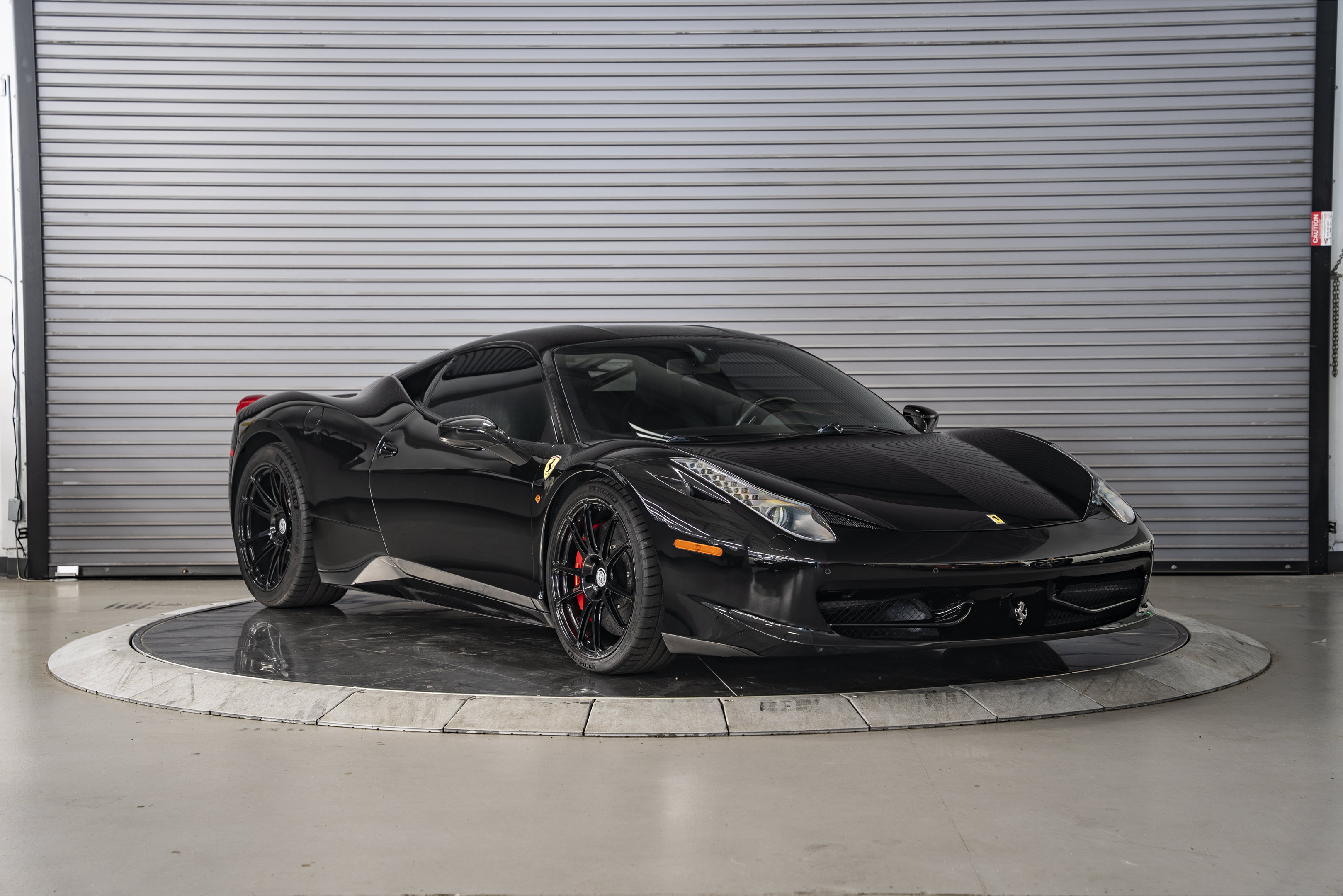 Used 2011 Ferrari 458 Italia Coupe RWD image 7