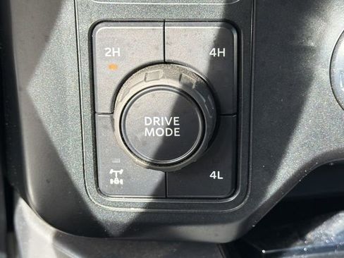 Used 2023 Ford F250 Lariat w/ Snow Plow/Camper Package image 32