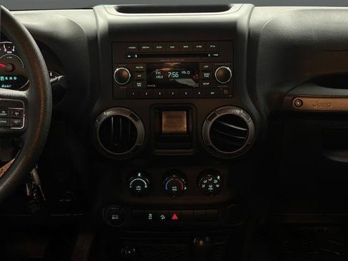 Used 2017 Jeep Wrangler Unlimited Sport w/ Max Tow Package image 7