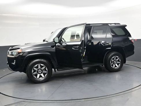 Used 2021 Toyota 4Runner TRD Off-Road AWD/4WD image 43