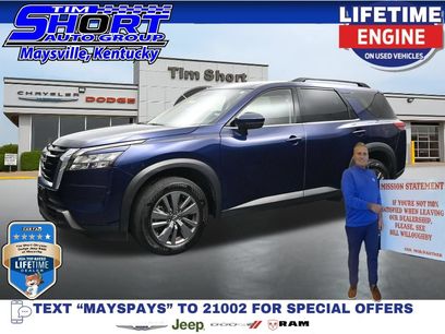 Used 2025 Nissan Pathfinder SV
