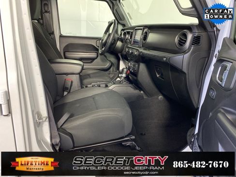 Used 2021 Jeep Wrangler Unlimited Sport image 34