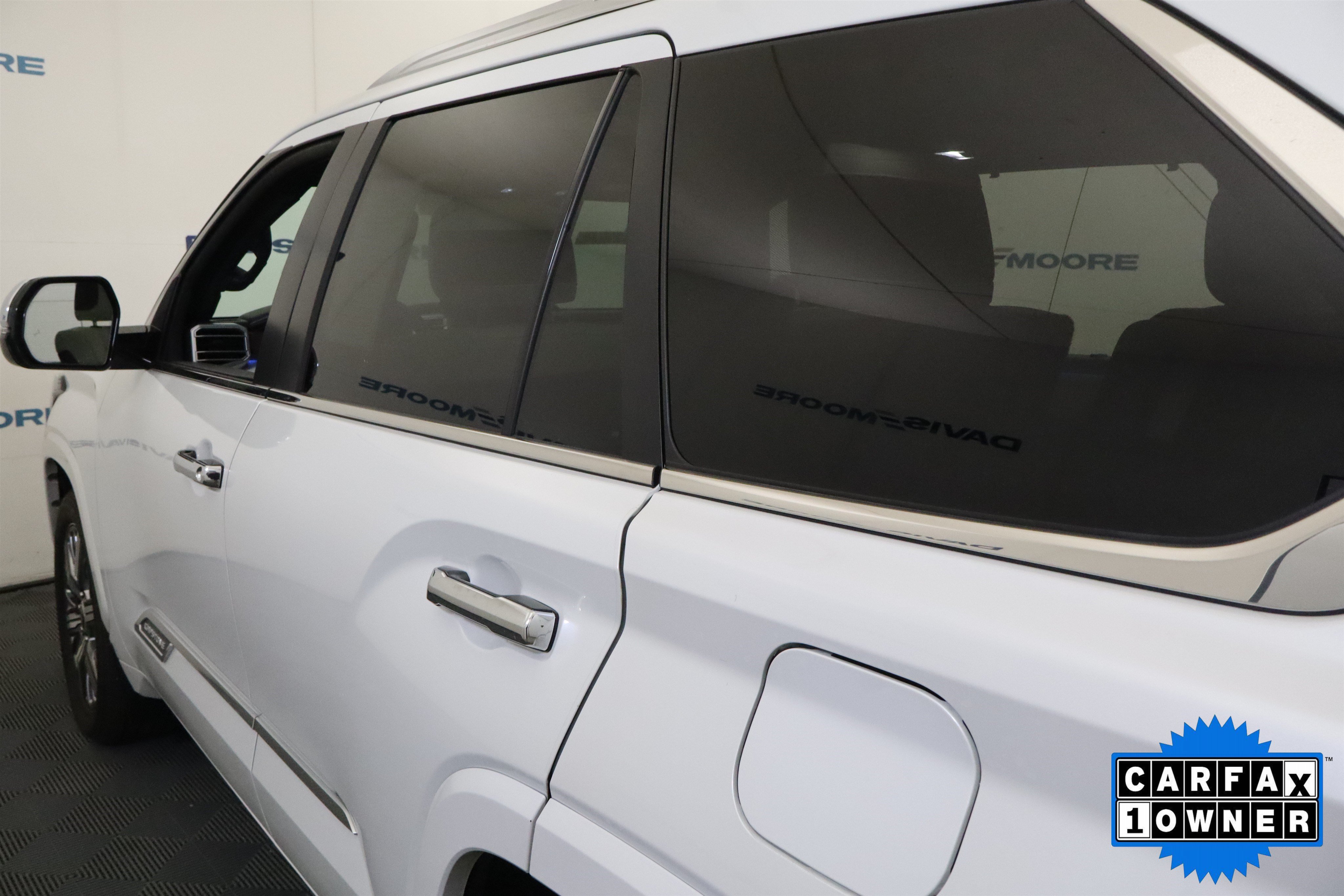 Used 2024 Toyota Sequoia Capstone AWD/4WD image 11
