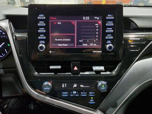 Used 2021 Toyota Camry SE FWD image 35