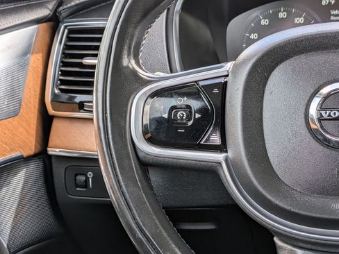Used 2018 Volvo XC90 T6 Inscription w/ Convenience Package AWD/4WD image 16