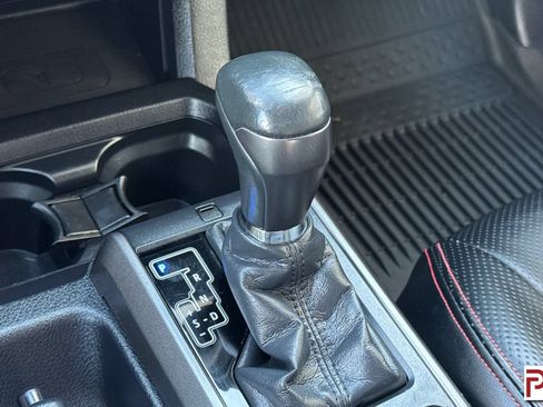 Used 2020 Toyota Tacoma TRD Off-Road AWD/4WD image 23
