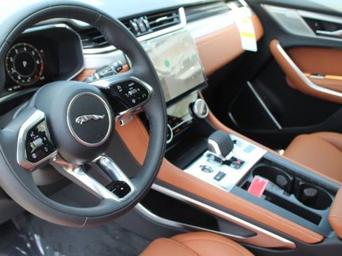 New 2026 Jaguar F-PACE R-Dynamic S image 11